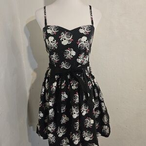 Hot Topic Black and White Skull Mini Dress Size M